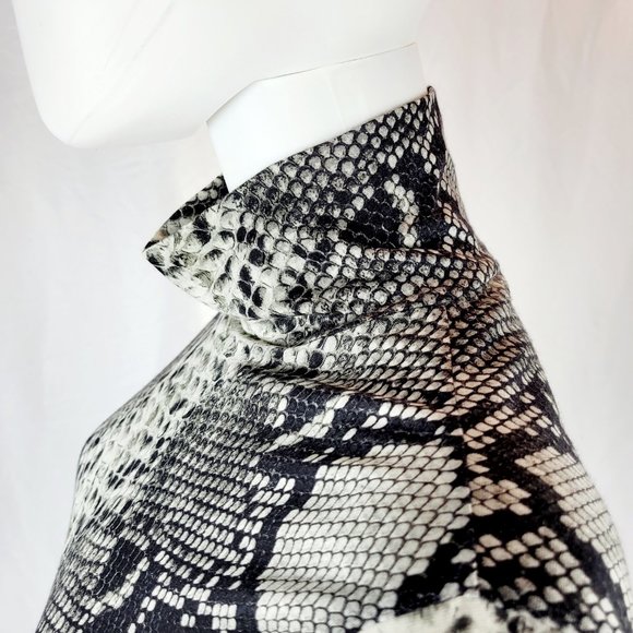 AKRIS Womens Snake Printed Pullover - Picture 5 of 7